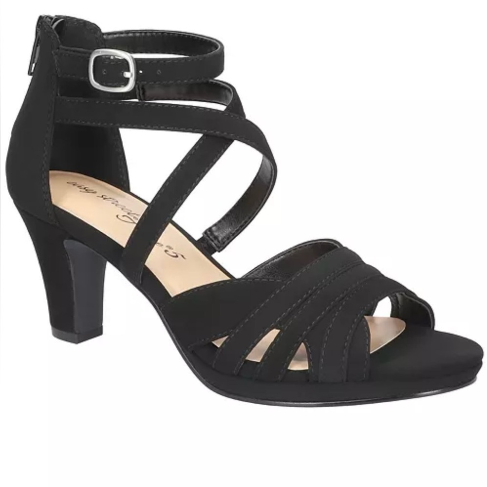 NWT Easy Street
Women's Crissa Dress Sandals